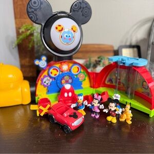 Disney Mickey Mouse Clubhouse Deluxe Playset with Figures Cars Sound Lights